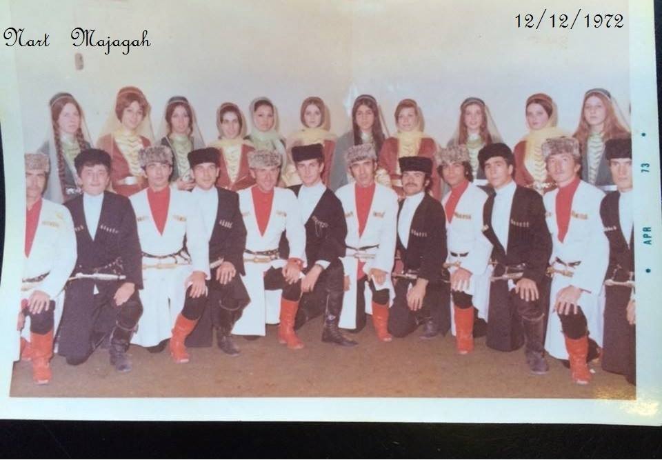 Damascus dancing troupe